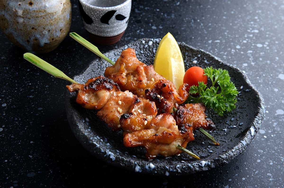 Yakitori de pollo