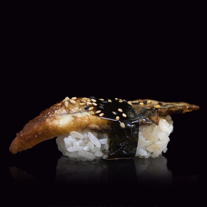 Nigiri de anguila